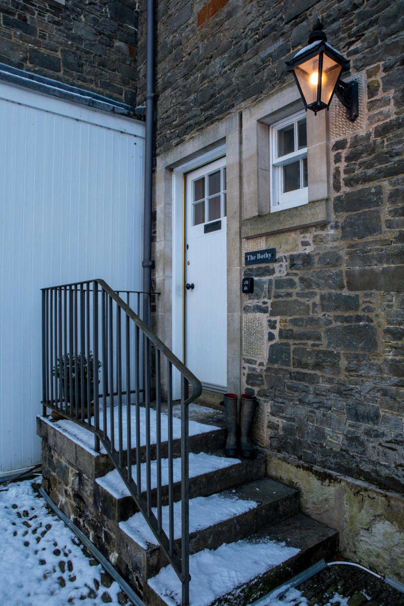 Апартаменты The Bothy At Bowhill Селкерк Экстерьер фото